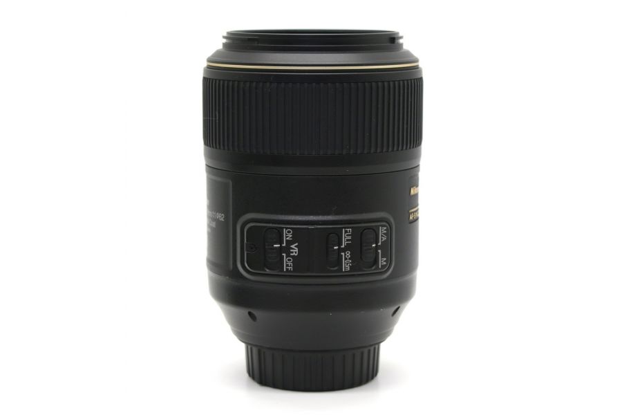 Nikon 105mm f/2.8G AF-S IF-ED VR Micro-Nikkor